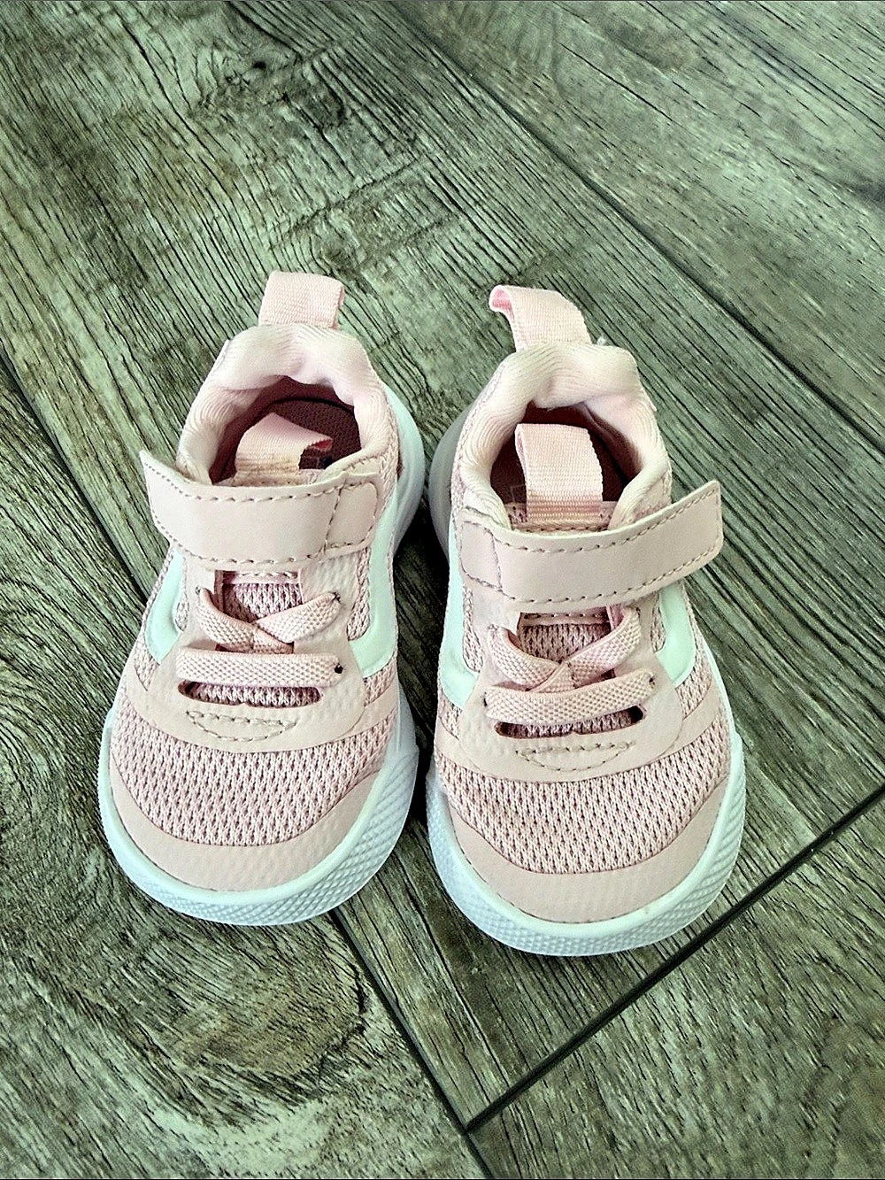Vans toddler/baby sneakers size 3. New without tags.